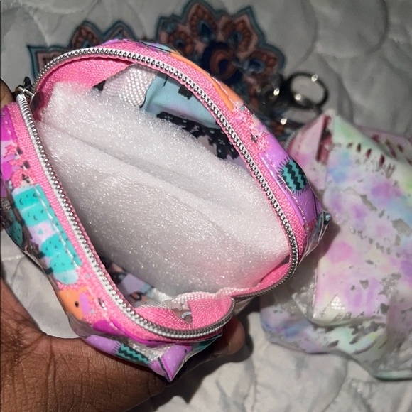 Colorful Patterned Coin Pouches - Picture 3 of 6